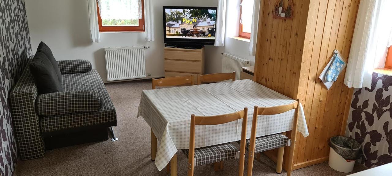 Apartmány Pony Ludvíkov Exterior foto